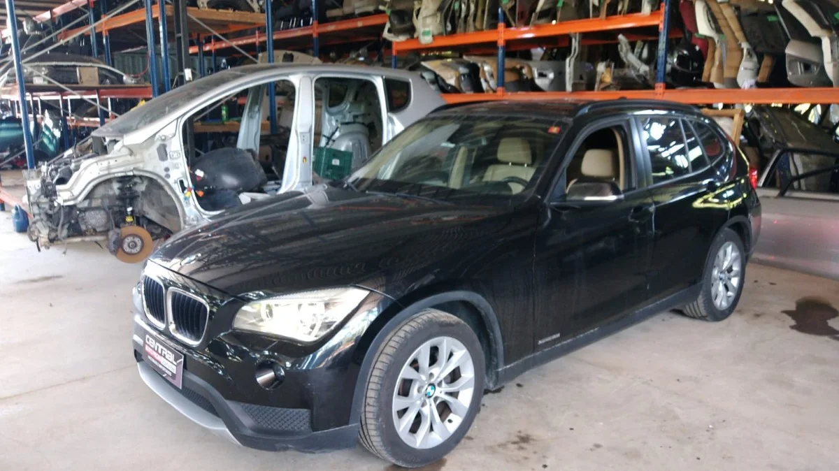 Sucata BMW X1 2013